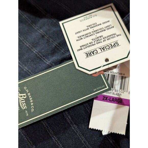 G.H. Bass & Co. Men's Blue Striped Short-Sleeve V-Neck T-Shirt Size: 2X NWT - Picture 4 of 6